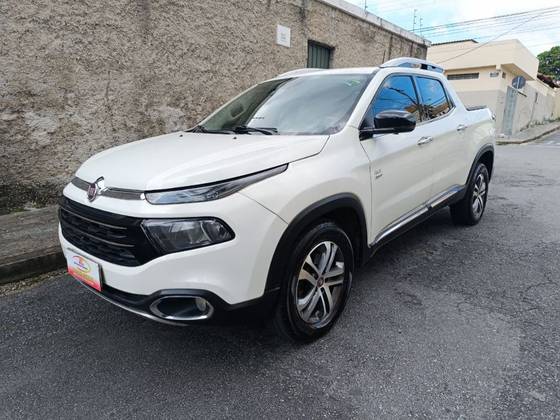 FIAT TORO 2.0 16V TURBO DIESEL VOLCANO 4WD AT9
